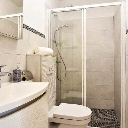 Apartment “gajeta” 2- Bedroom With Sea View Brela