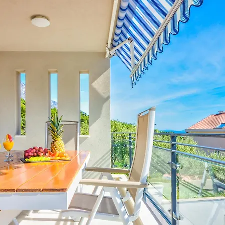 “gajeta” 2- Bedroom With Sea View Apartment *