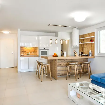 “gajeta” 2- Bedroom With Sea View Apartment
